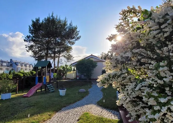 Dom Gościnny Wiki Domek letniskowy Rewal